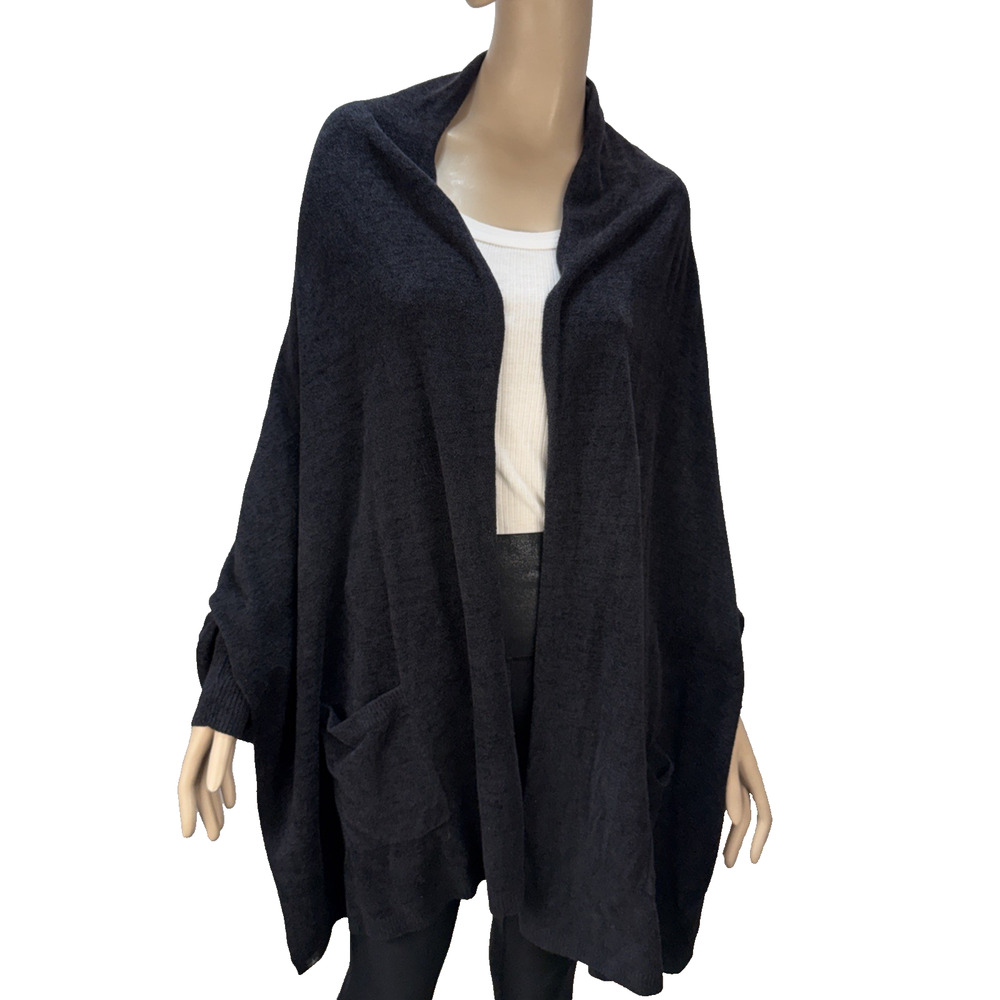 Barefoot Dreams Revolve CozyChic Ultra Lite Blanket Wrap Size L/XL Black Pockets